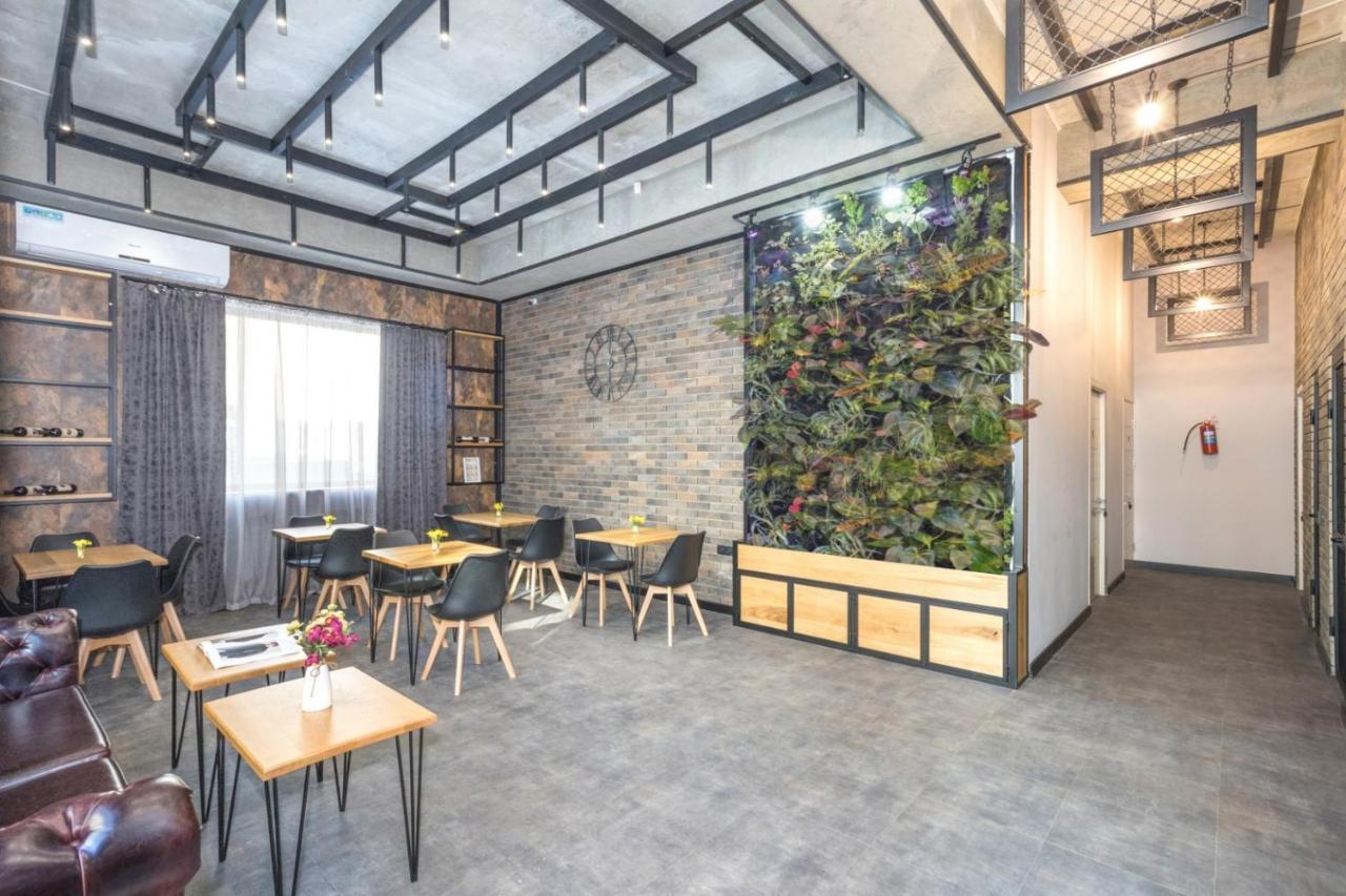 Hotel Armeni 예레반 외부 사진